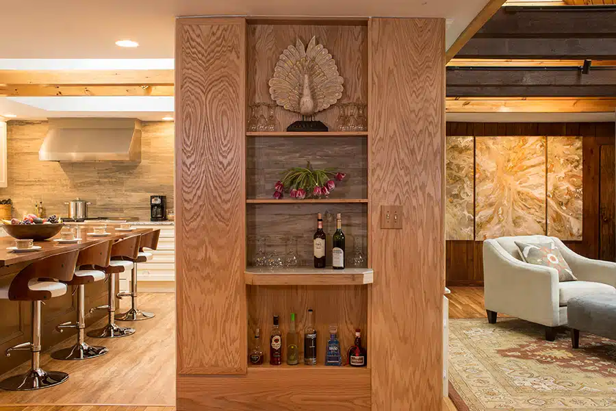 Shangri-Lodge bar shelf